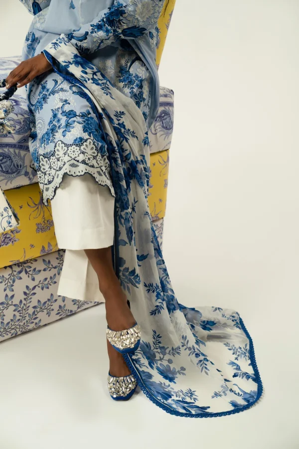 MAHAY BY SANA SAFINAZ - Image 3