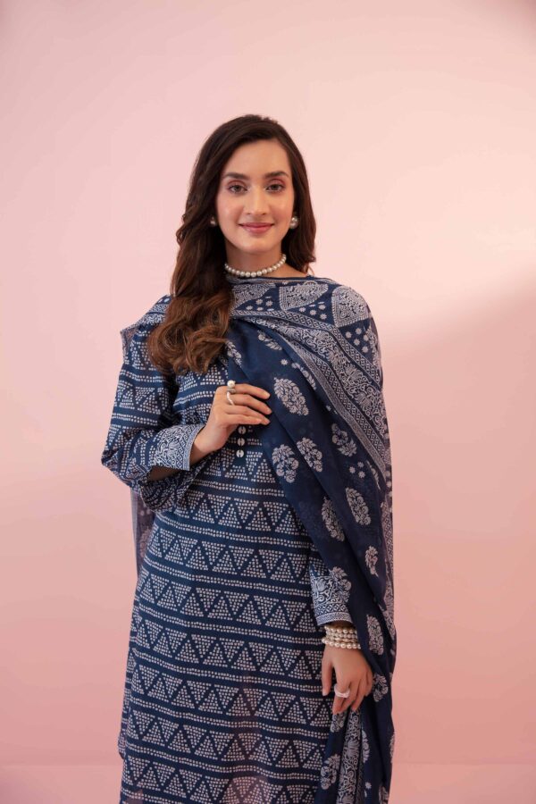 NISHAT LAWN 3PC - Image 3