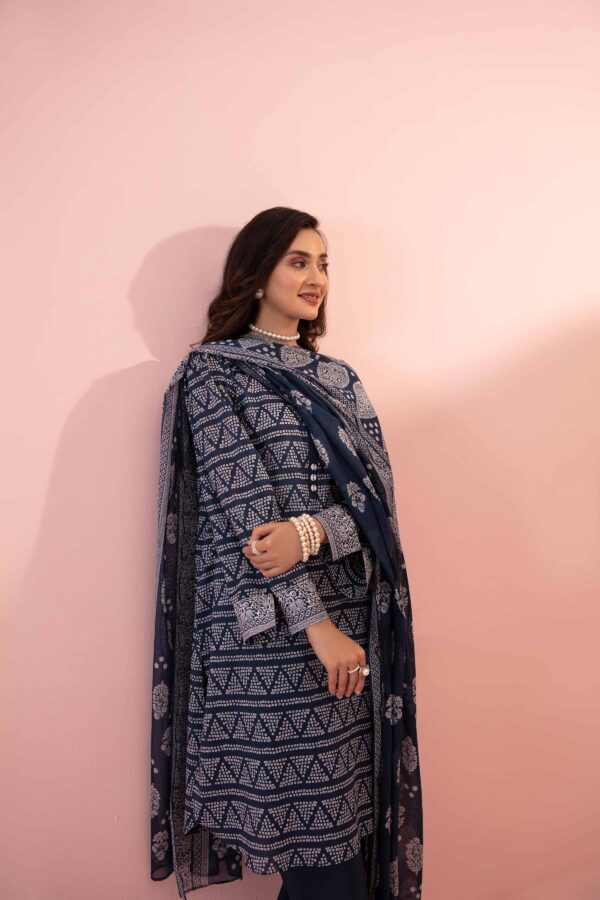 NISHAT LAWN 3PC - Image 4