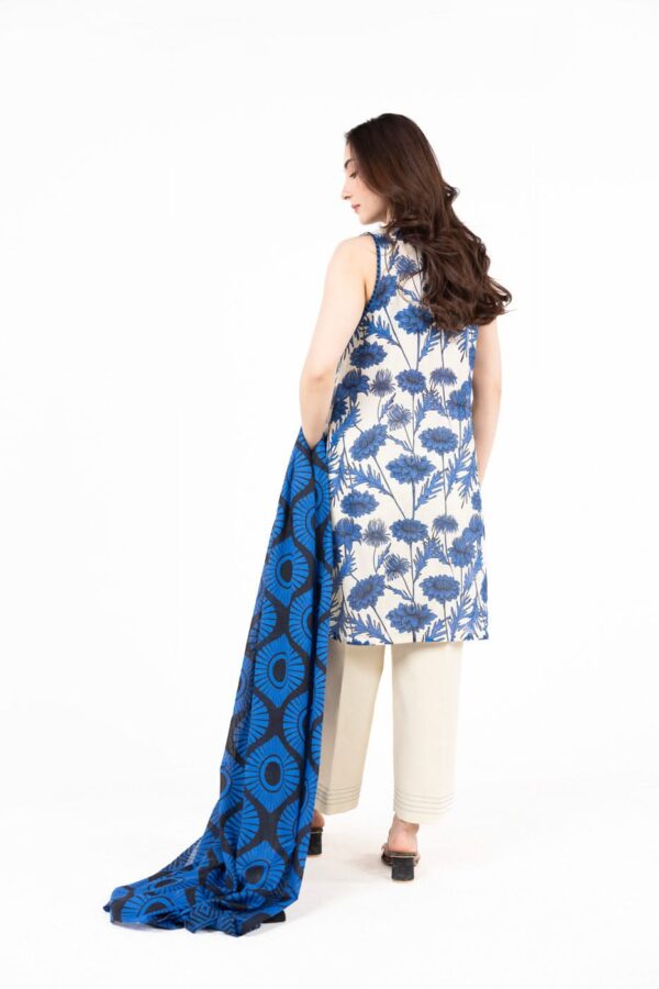Alkaram Printed Lawn 3PC - Image 4
