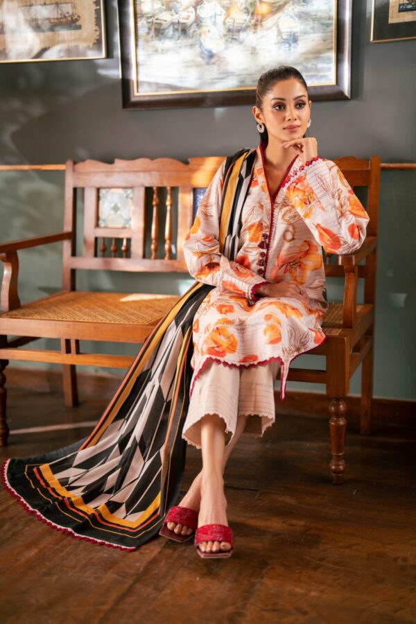 SALINA PRINTED LAWN UNSTITCHED LAWN - Image 3
