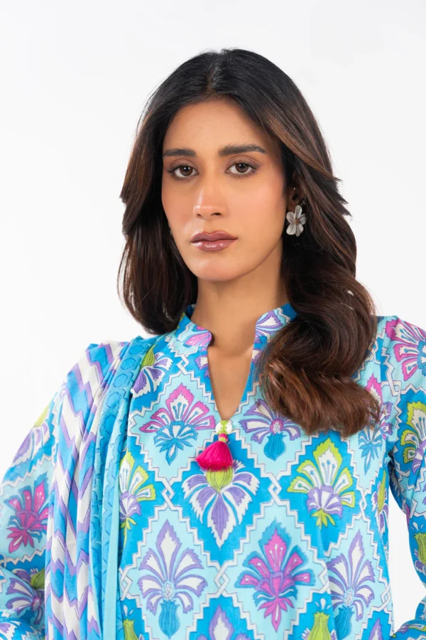 Alkaram Printed Lawn 3PC - Image 3