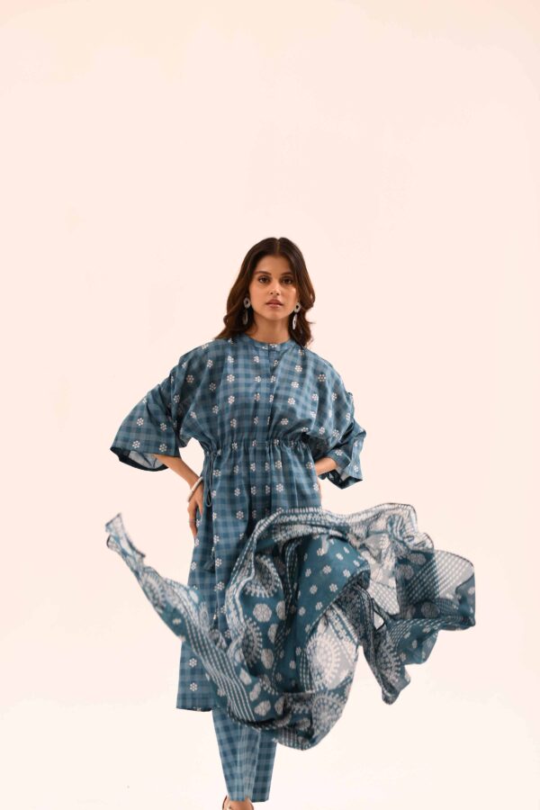 NISHAT LAWN 3PC - Image 4