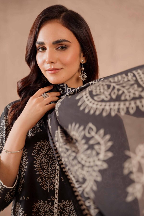 NISHAT LAWN 3PC - Image 4