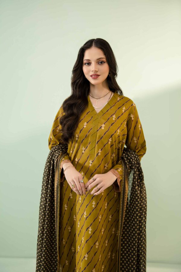 NISHAT LAWN 3PC - Image 4