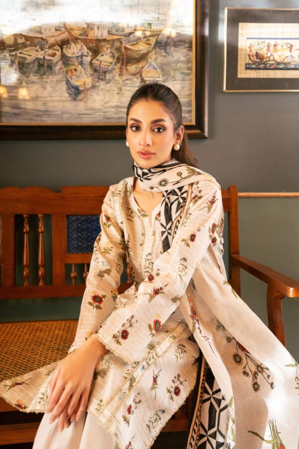 SALINA PRINTED LAWN UNSTITCHED LAWN - Image 4