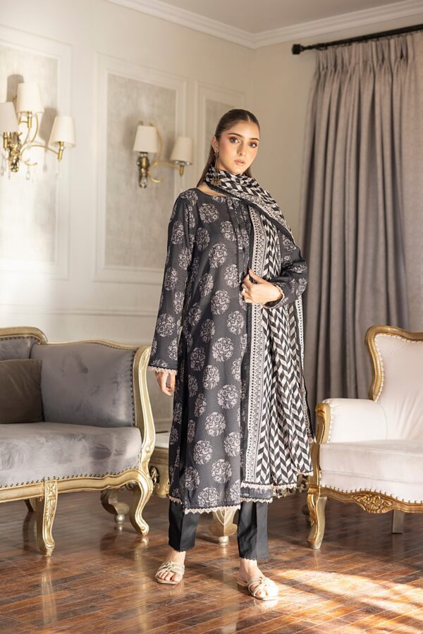 REGALIA BLACK AND WHITE LAWN 3PC - Image 2