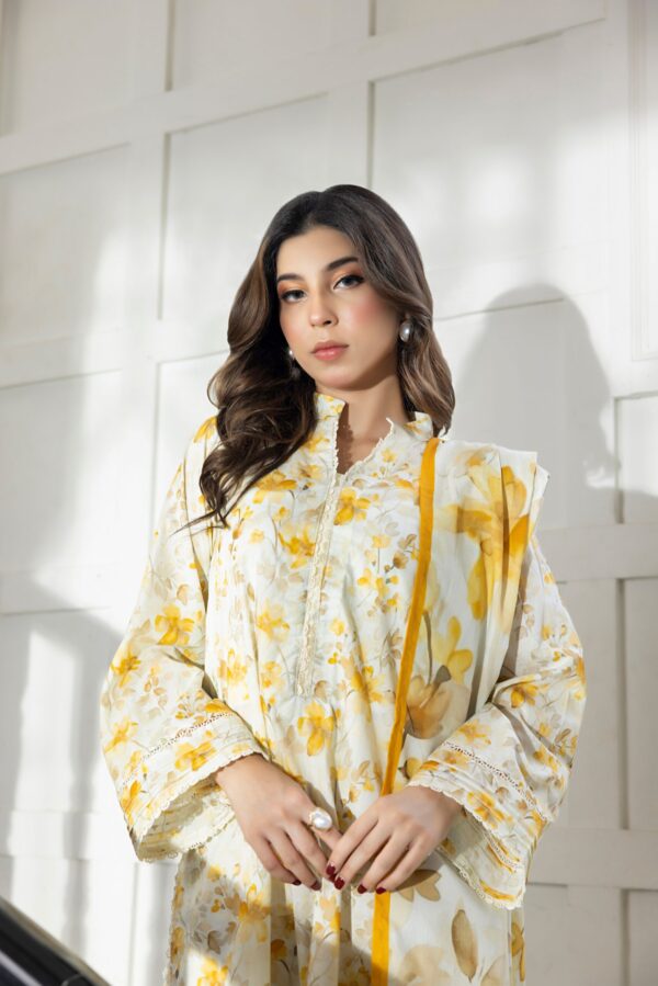 SALINA PRINTED LAWN UNSTITCHED LAWN 3PC - Image 5