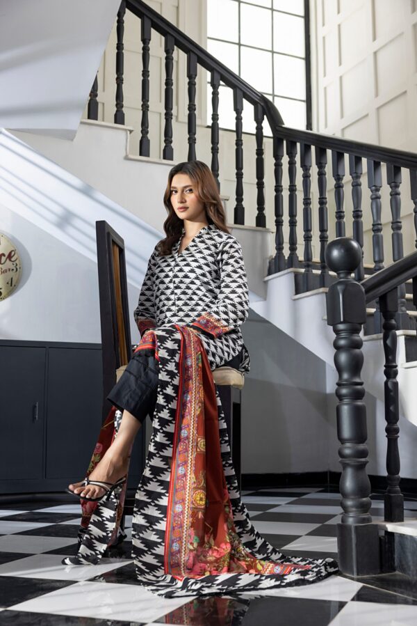 SALINA PRINTED LAWN UNSTITCHED LAWN 3PC - Image 5