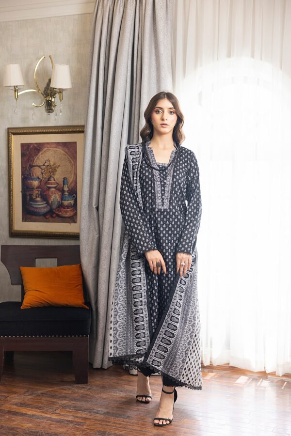REGALIA BLACK AND WHITE LAWN 3PC - Image 5