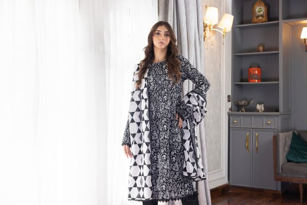 REGALIA BLACK AND WHITE LAWN 3PC - Image 2