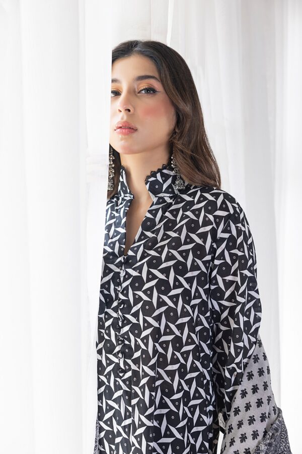 REGALIA BLACK AND WHITE LAWN 3PC - Image 4